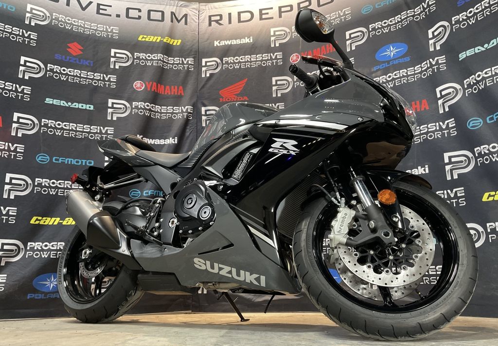 2025 Suzuki GSX-R600  7