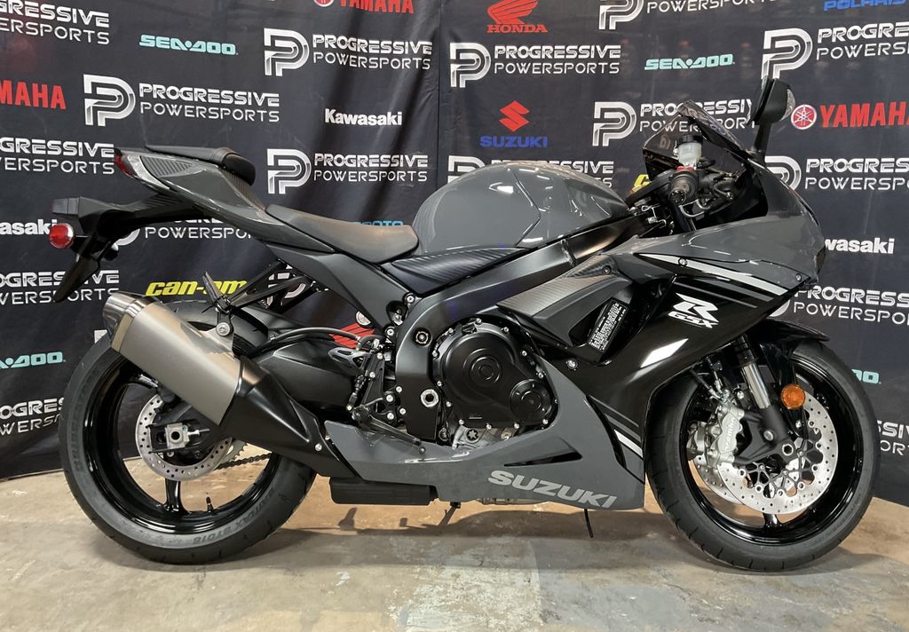 2025 Suzuki GSX-R600  8