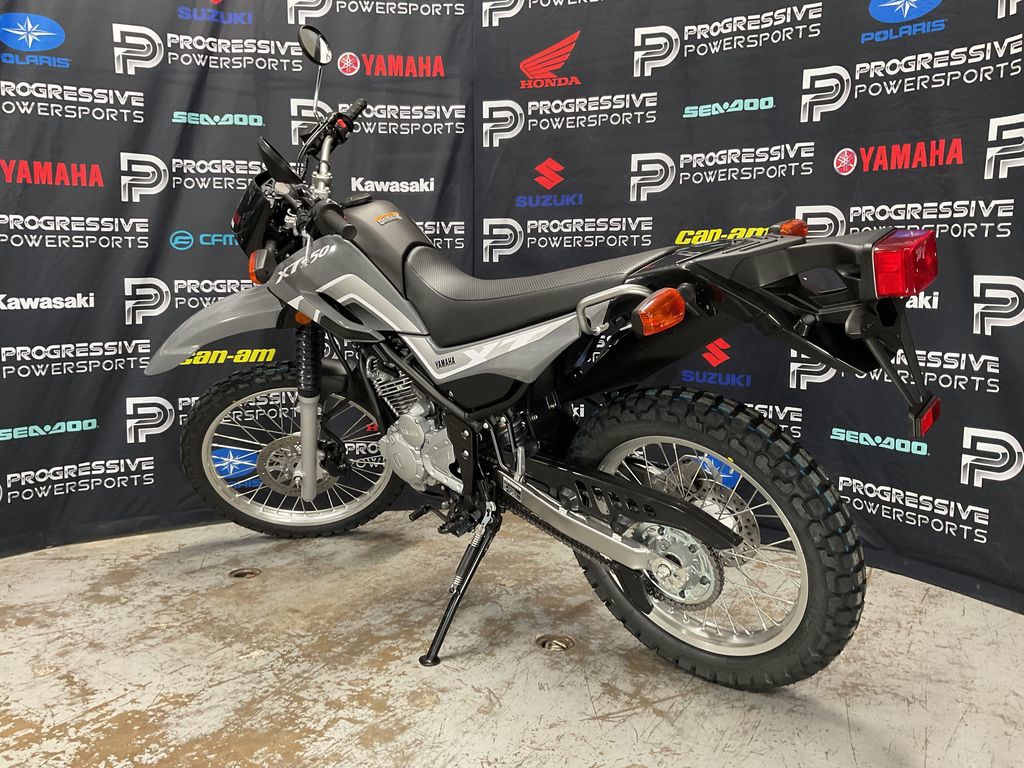 2025 Yamaha XT 250 2