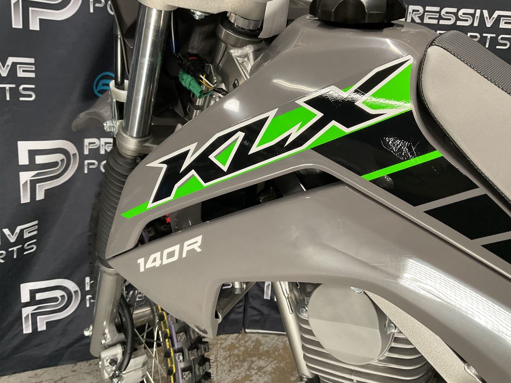 2025 Kawasaki KLX 140R 4