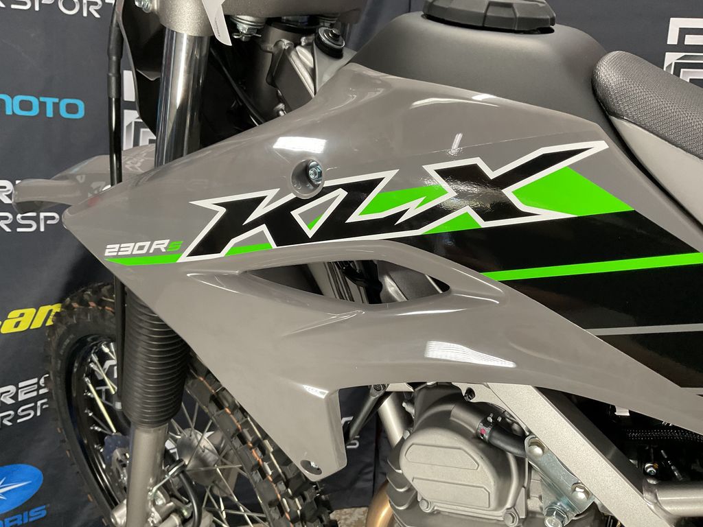 2025 Kawasaki KLX 230R S 9