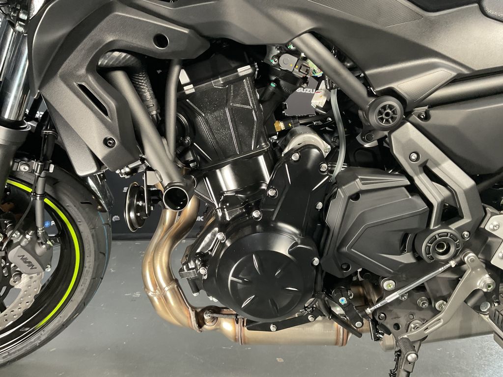 2024 Kawasaki Z650  17