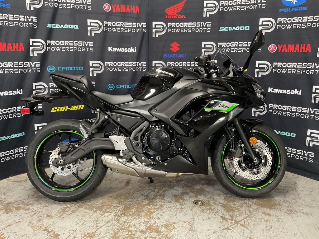 2025 Kawasaki Ninja 650  13