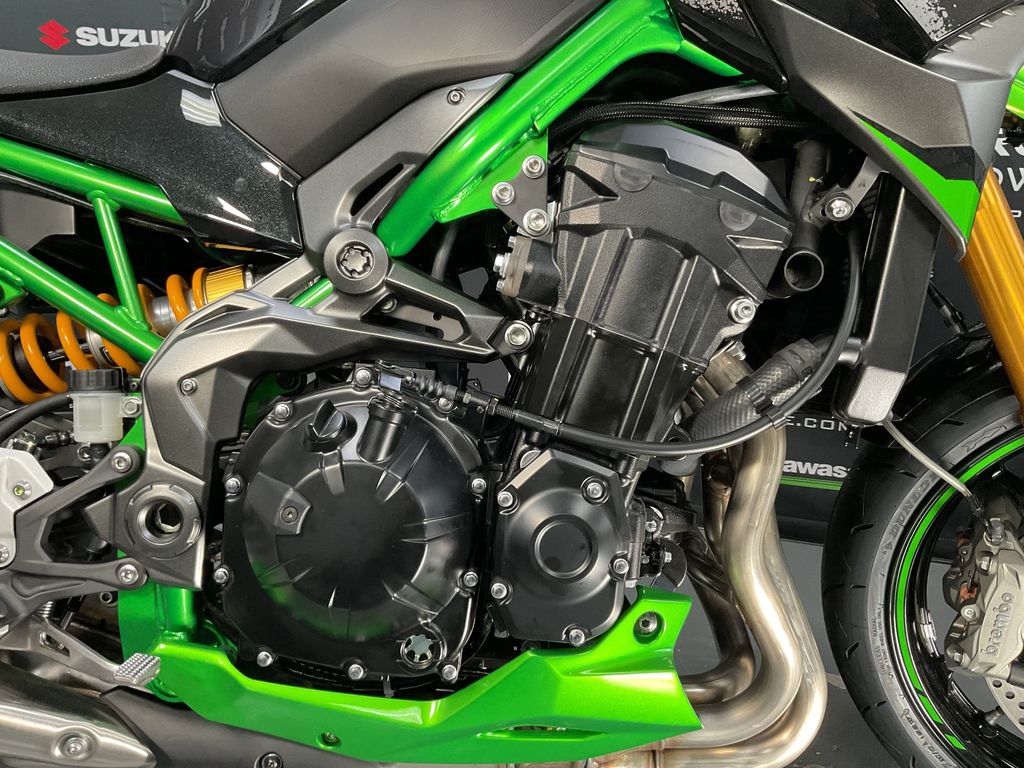 2024 Kawasaki Z900 SE ABS  7