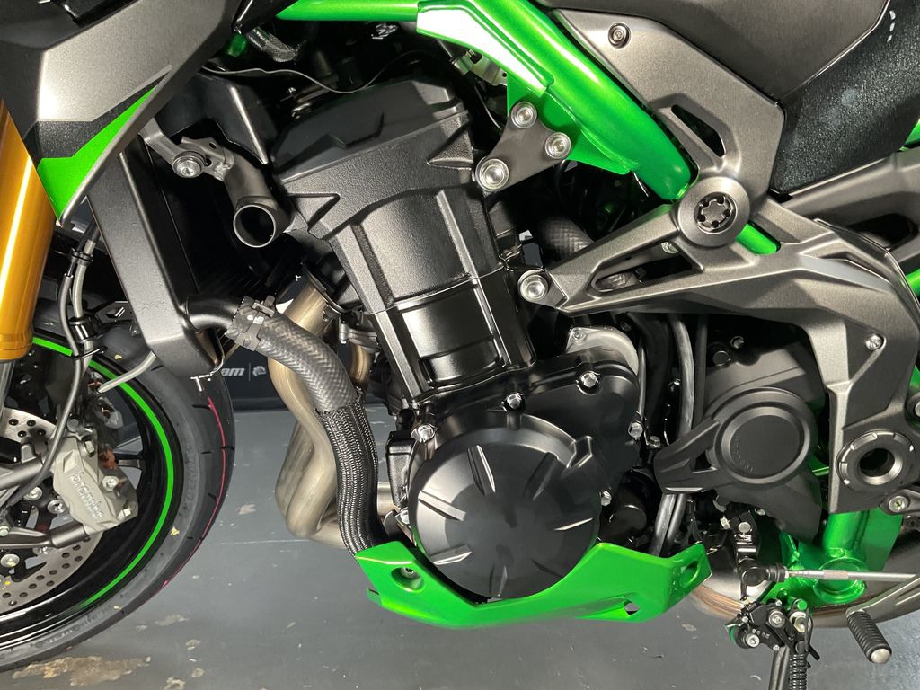 2024 Kawasaki Z900 SE ABS  13