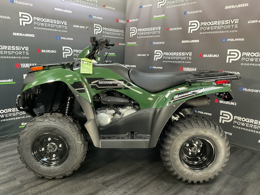 2025 Kawasaki Brute Force 300 11