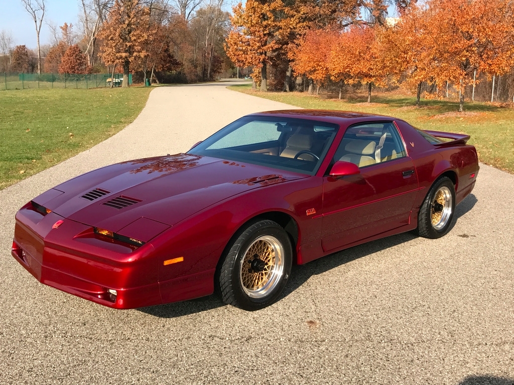 Понтиак Firebird Trans am Type k