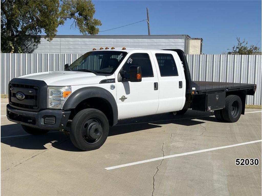 2016 Ford F550 Super Duty - Dual Rear Wheel