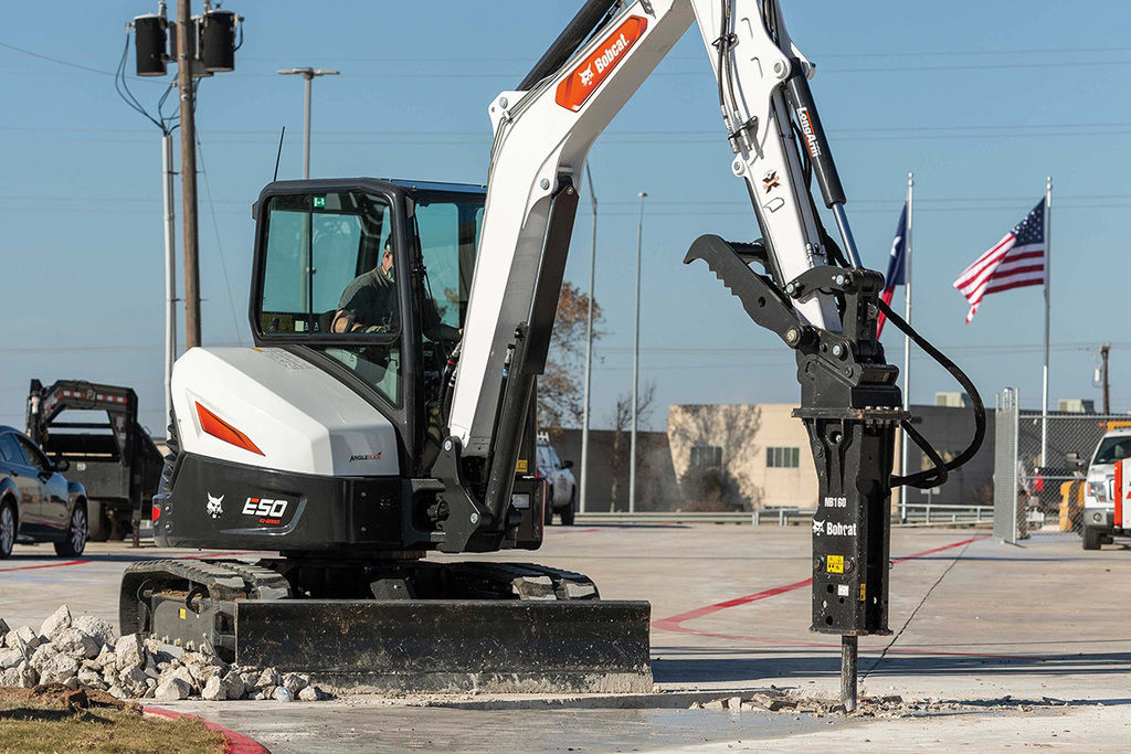 2022 Bobcat® R2-Series E50 (Long-Arm)