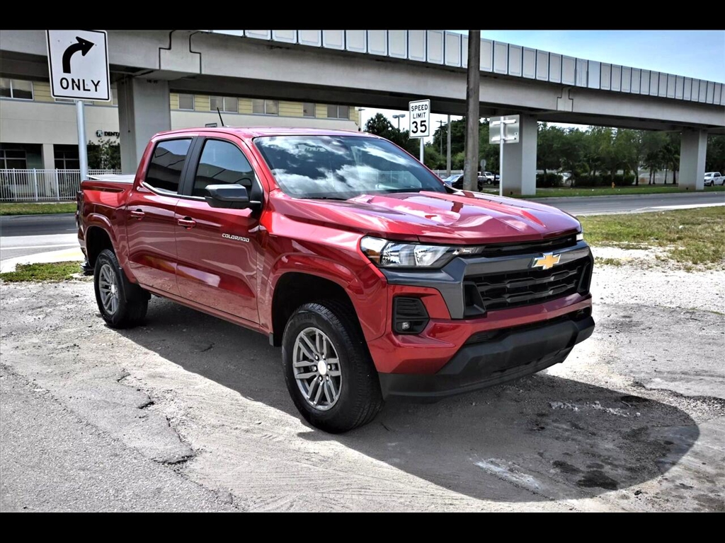 2024 Chevrolet Colorado LT Pickup 4D 5 ft Pickup