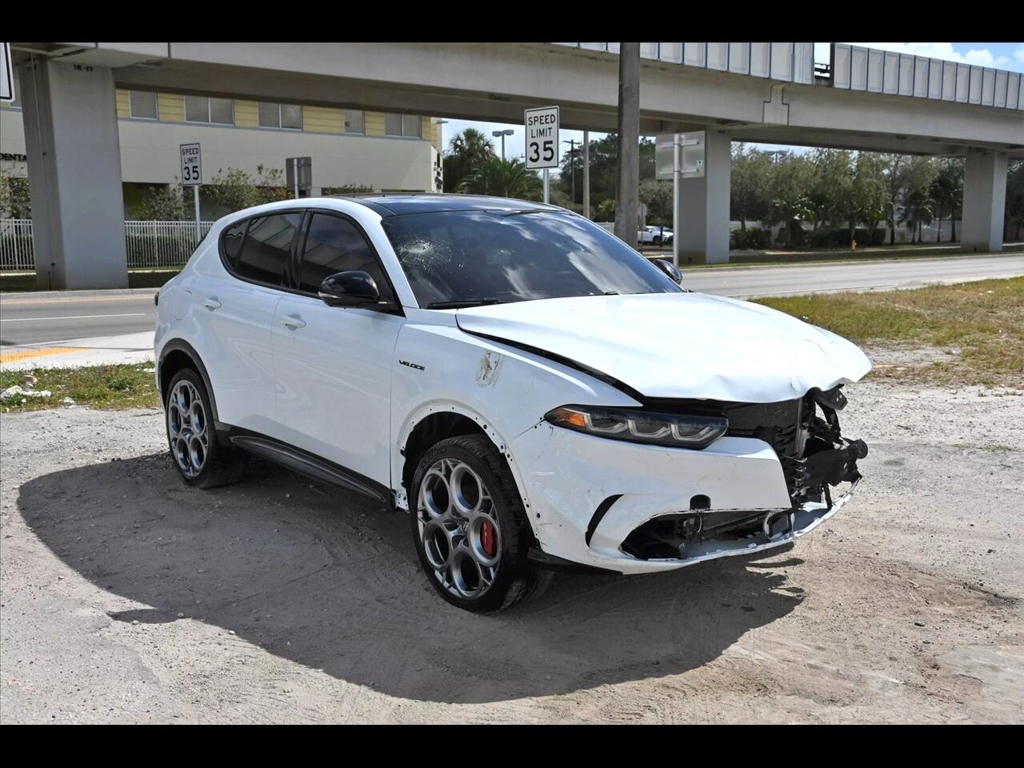 2024 Alfa Romeo Tonale Veloce Sport Utility 4D Wagon
