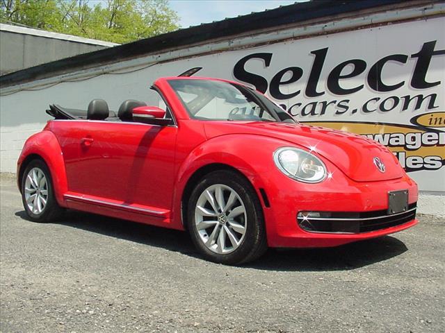 2013 Volkswagen Beetle Convertible TDI Convertible TDI 2dr Convertible 6A w/Sound and Navigation