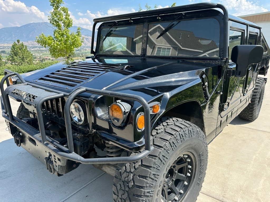 1986 Humvee M998