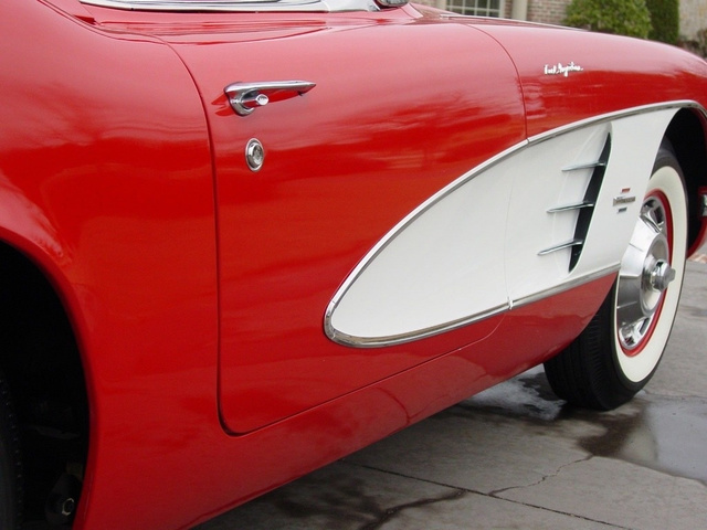 1961 Chevrolet Corvette Convertible photo