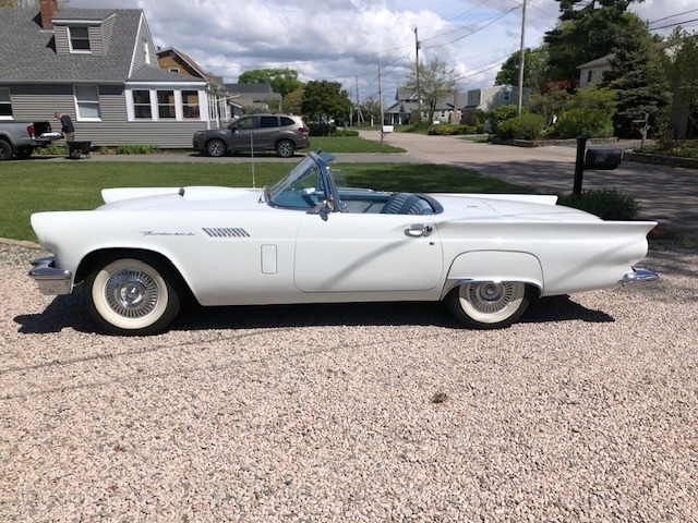 1957 Ford Thunderbird  photo