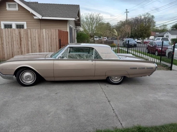 1962 Ford Thunderbird  photo
