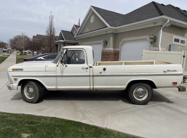 1969 Ford F-250 Camper Special photo