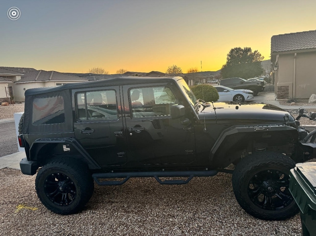 2017 Jeep Wrangler Unlimited Sport SUV