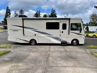 2021 Winnebago Vista 29V Class A RV