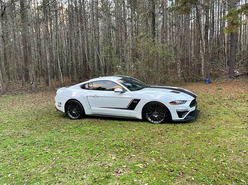 2019 Ford Mustang GT Premium photo