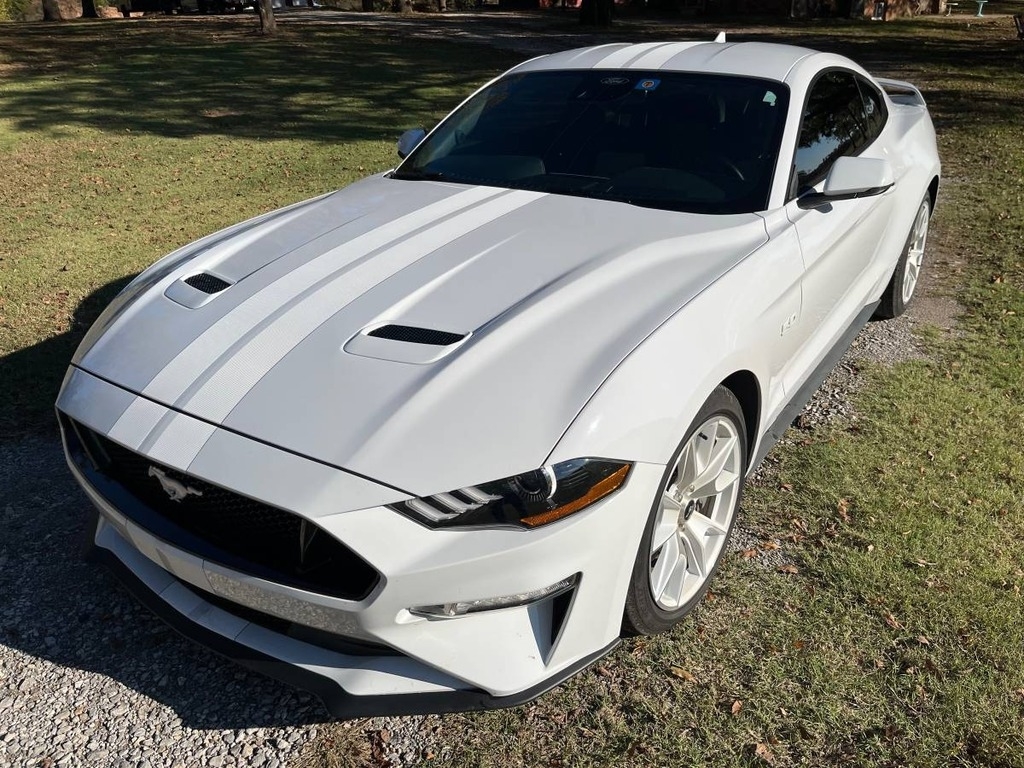 2022 Ford Mustang GT Premium photo