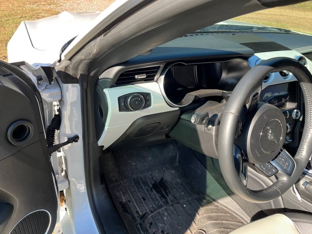 2022 Ford Mustang GT Premium photo