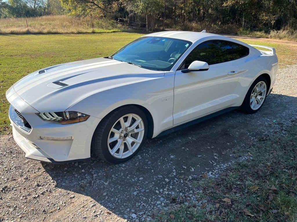 2022 Ford Mustang GT Premium photo