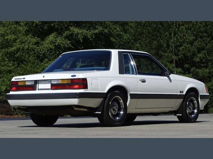 1986 Ford Mustang LX photo