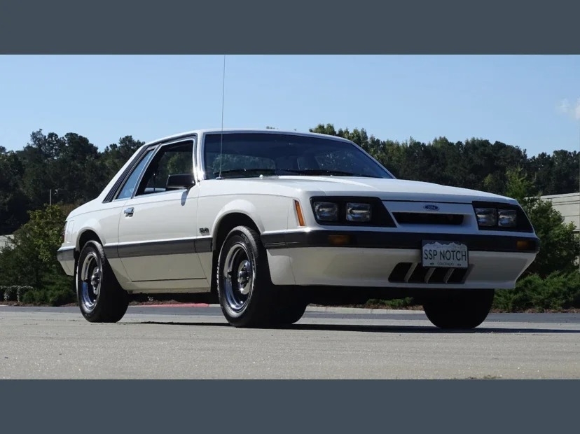 1986 Ford Mustang LX photo