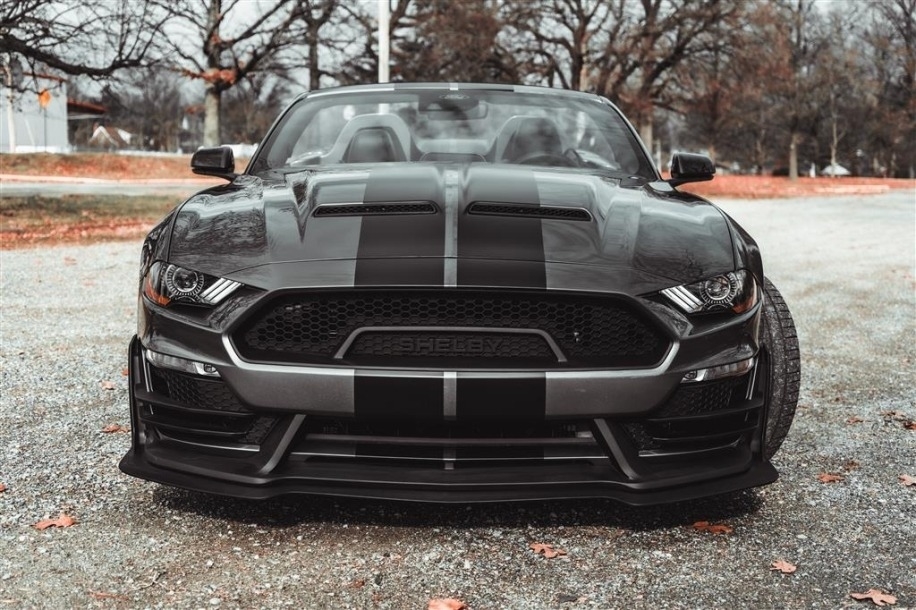 2021 Ford Mustang GT Premium photo