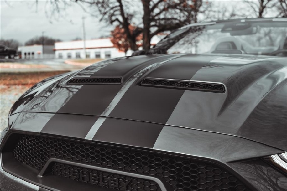 2021 Ford Mustang GT Premium photo
