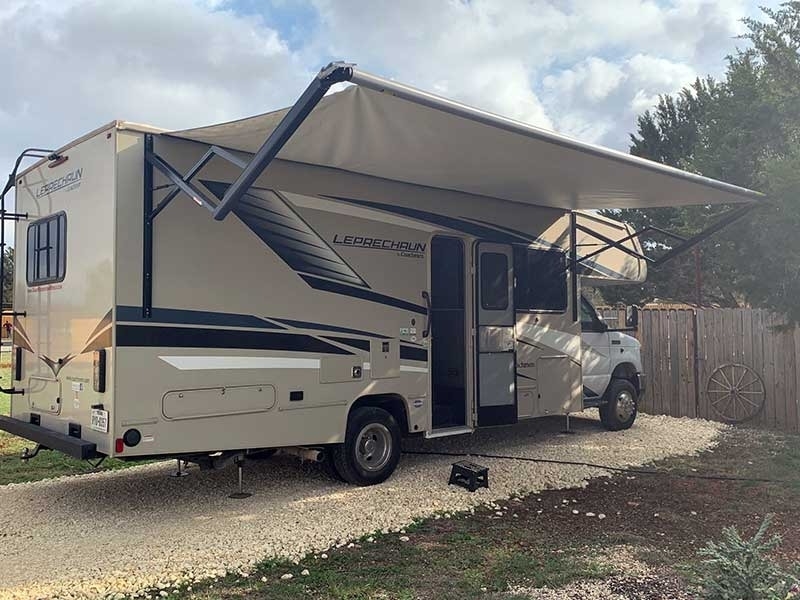 2022 Coachmen Leprechaun Premier 260DS V8