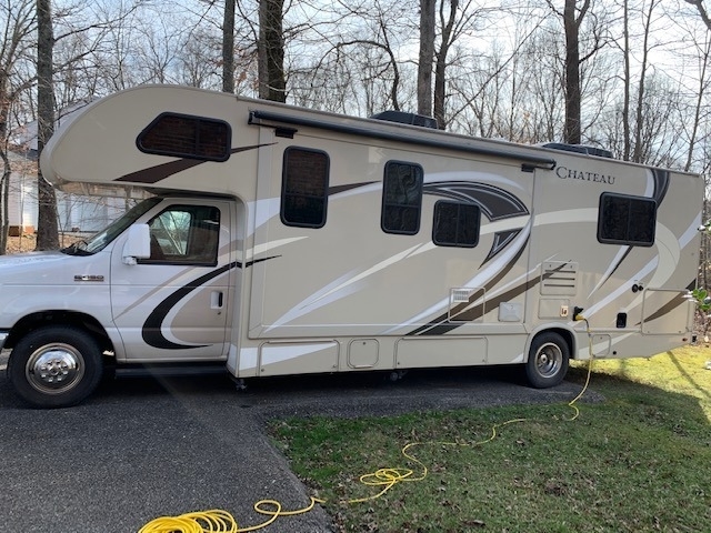 2018 Thor Motor Coach Chateau 28Z V10