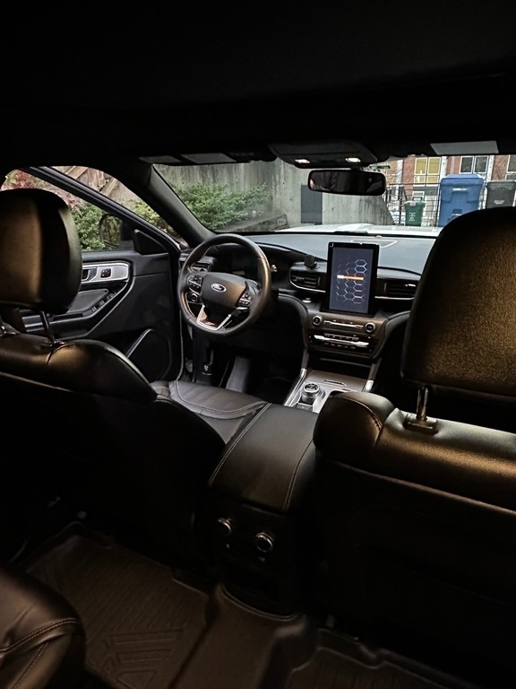 2020 Ford Explorer ST photo