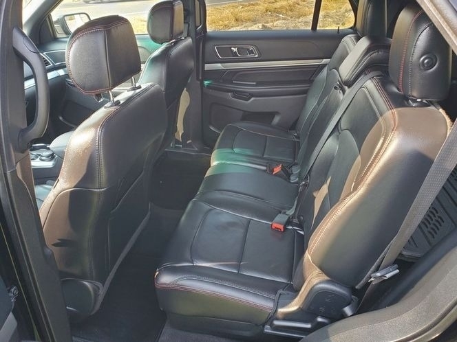 2016 Ford Explorer Sport photo