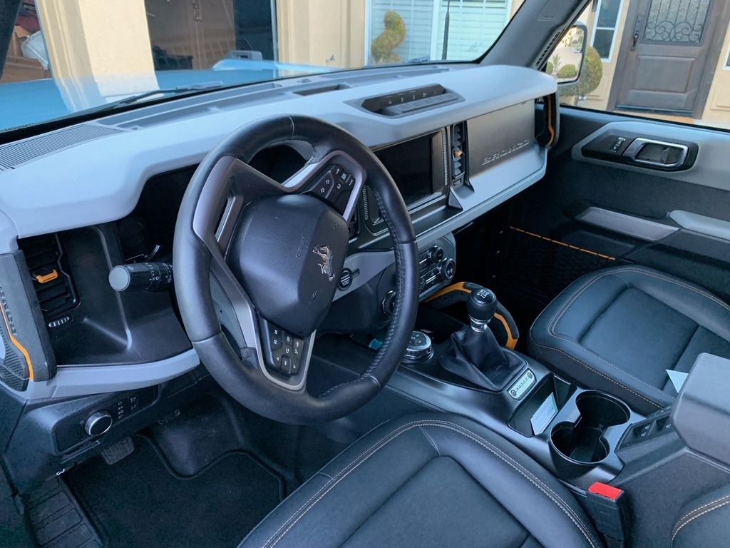 2022 Ford Bronco Badlands Advanced photo