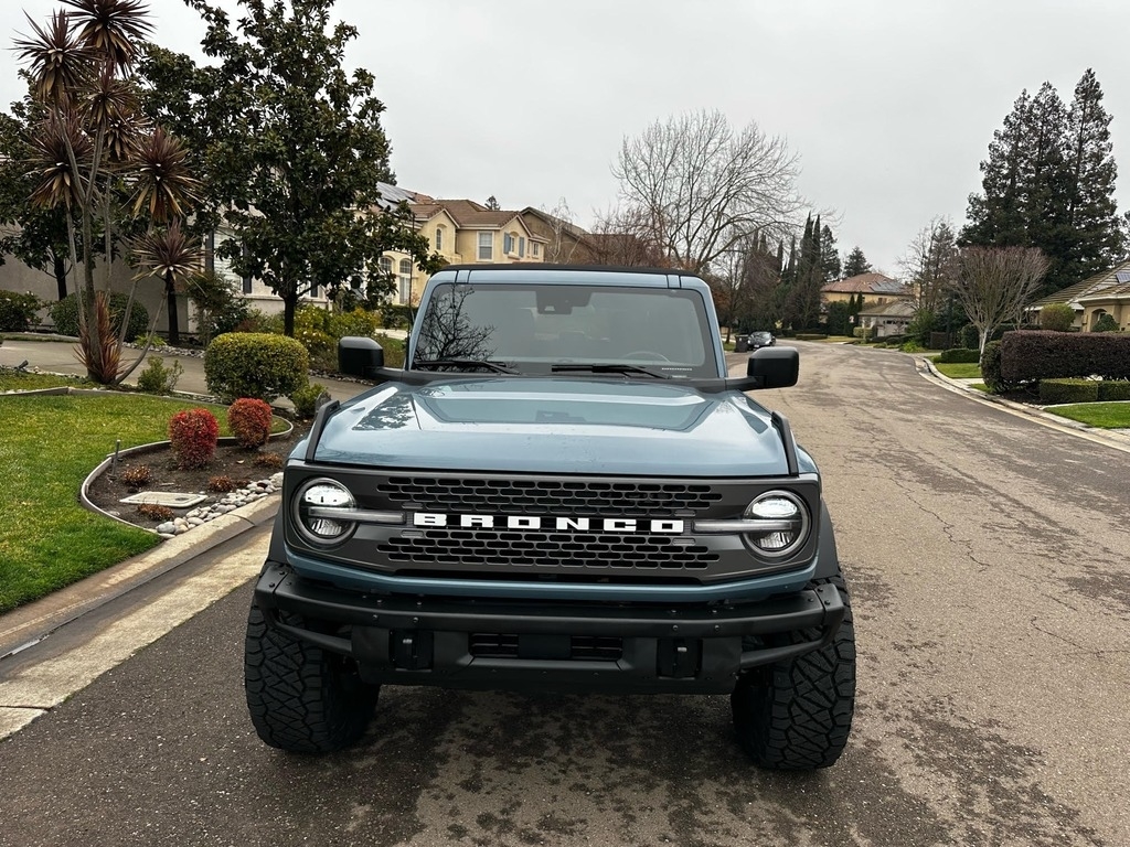 2022 Ford Bronco Badlands Advanced photo