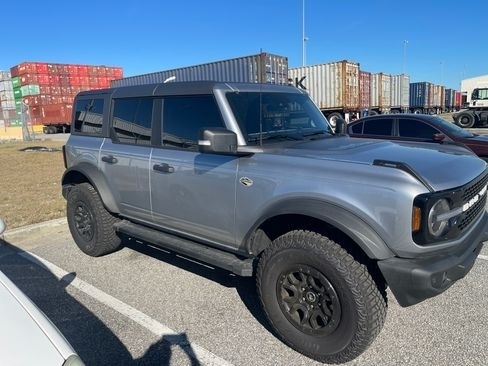 2022 Ford Bronco Wildtrak  photo