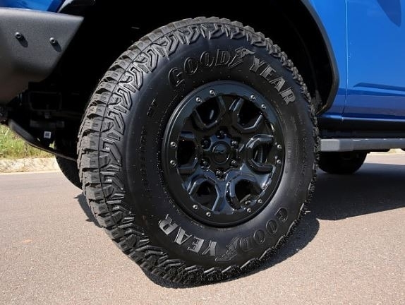 2022 Ford Bronco Outer Banks Advanced photo