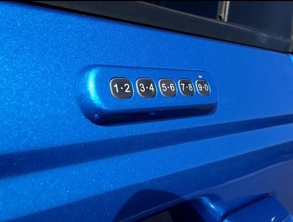 2022 Ford Bronco Outer Banks Advanced photo