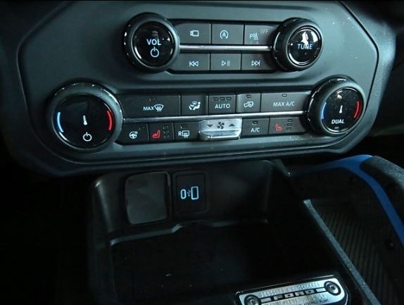 2022 Ford Bronco Outer Banks Advanced photo
