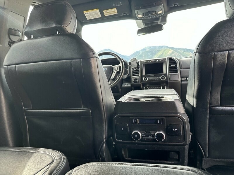 2020 Ford Expedition Max Limited photo