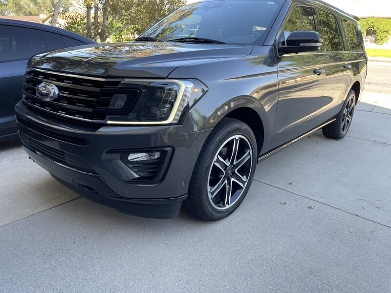 2019 Ford Expedition Max Limited photo