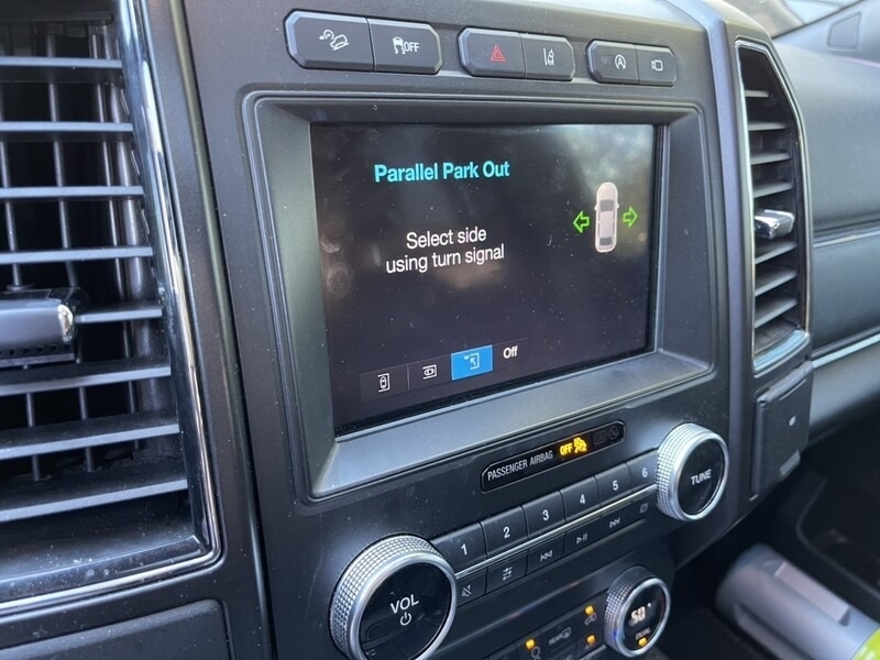 2019 Ford Expedition Max Limited photo