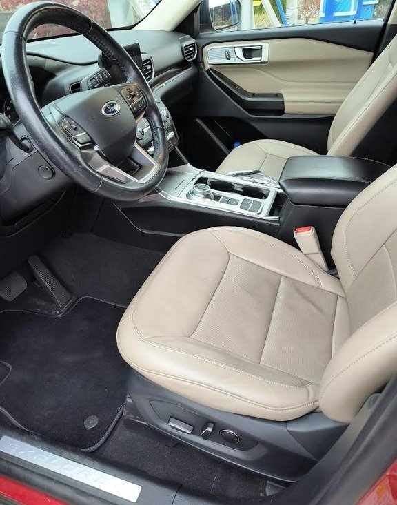 2020 Ford Explorer Limited photo