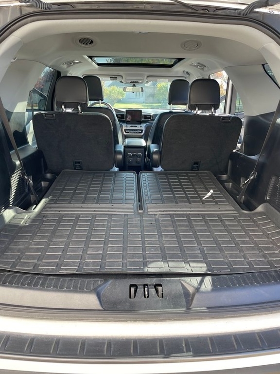 2021 Ford Explorer XLT photo