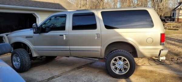 2005 Ford Excursion Limited SUV
