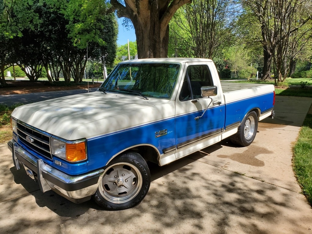 The 1991 Ford F-150 photos