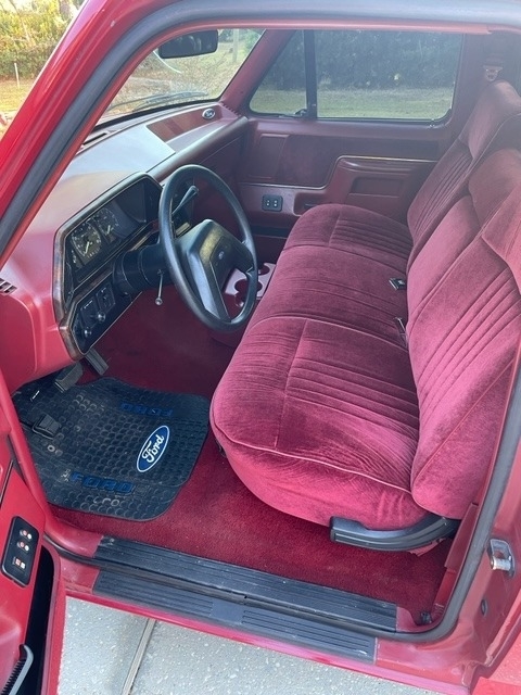 1991 Ford F-150 S photo