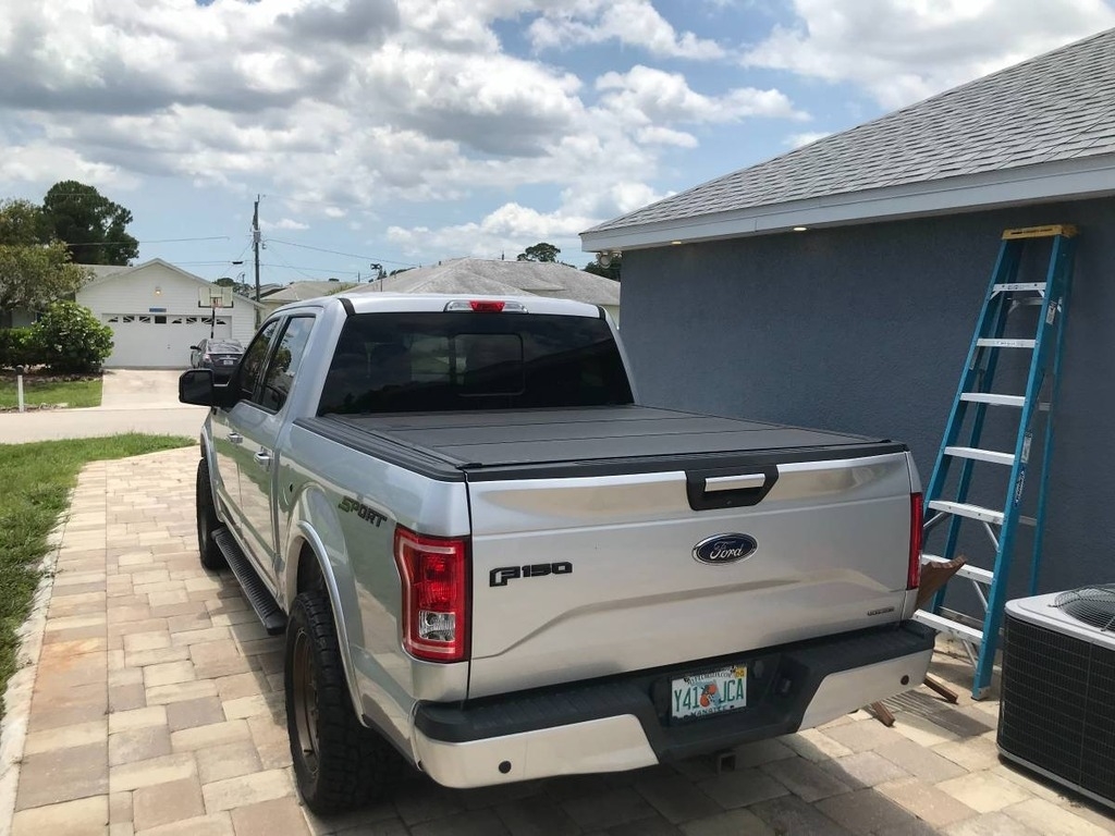 2016 Ford F-150 XLT photo